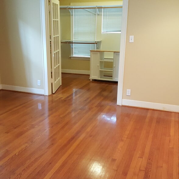Extra Room off the Bedroom - 1710 Rosedale St