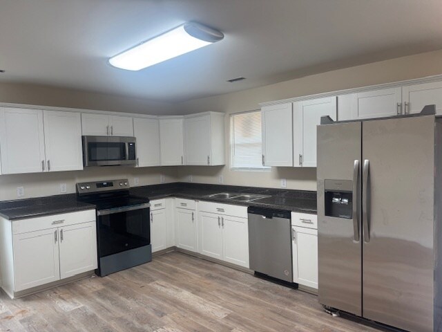 Building Photo - 100 Piney Cross Dr
