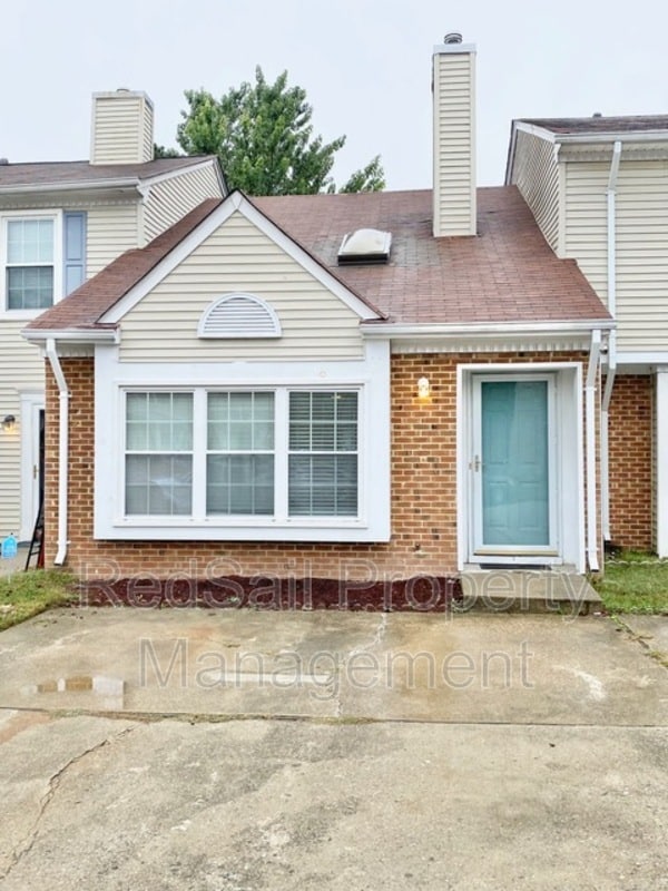 Building Photo - 23 Riverchase Dr