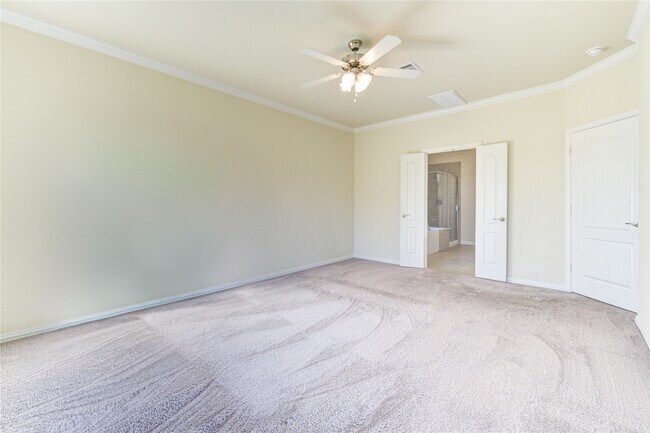 Building Photo - 30243 Twisting Springs Dr