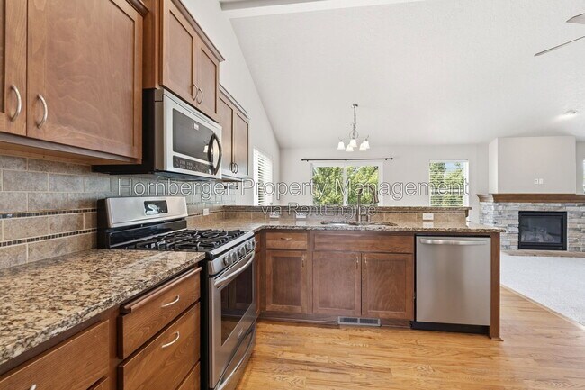 Building Photo - 17415 E Shamrock Ct