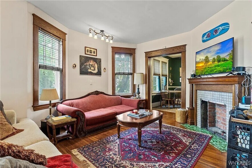 Building Photo - 343 Baynes St