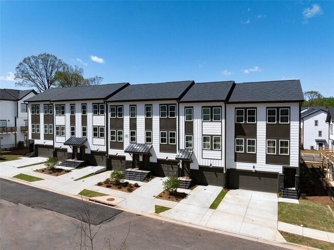 Primary Photo - 3960 Redan Rd