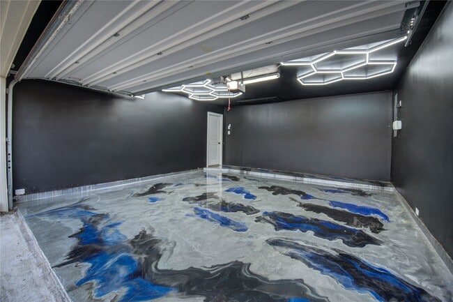 Building Photo - 13227 Clover Creek Point Ln