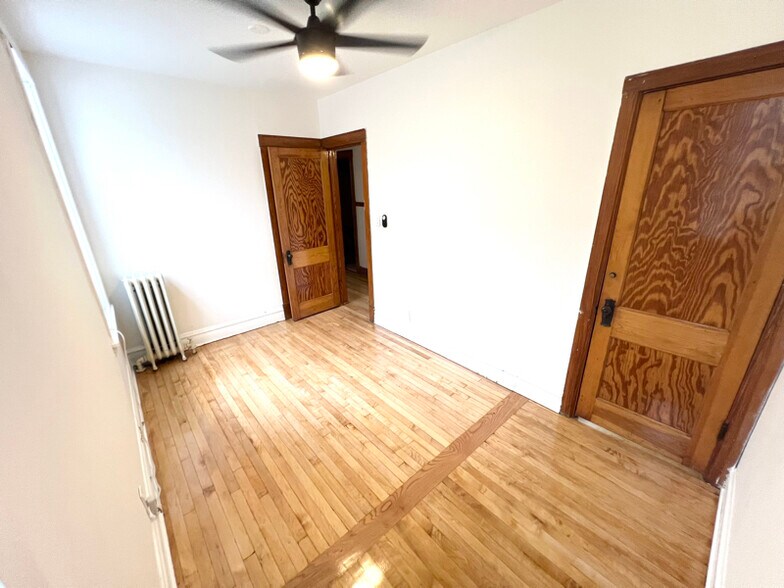 Building Photo - 5053 W Berenice Ave