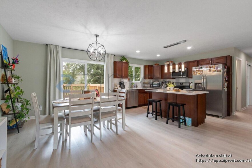 Building Photo - 5323 P St