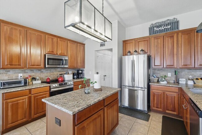 Building Photo - 108 Shumard Dr
