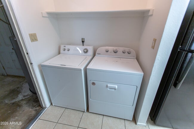 Building Photo - 7911 East Vía de Belleza