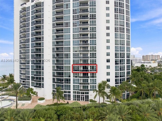 Building Photo - 18201 Collins Ave