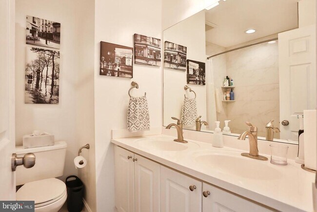 Building Photo - 5111 Lands End Ct