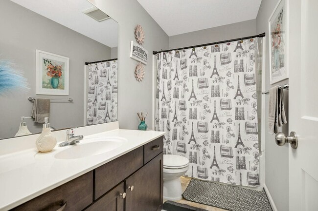 Building Photo - 15641 Fairchild Way