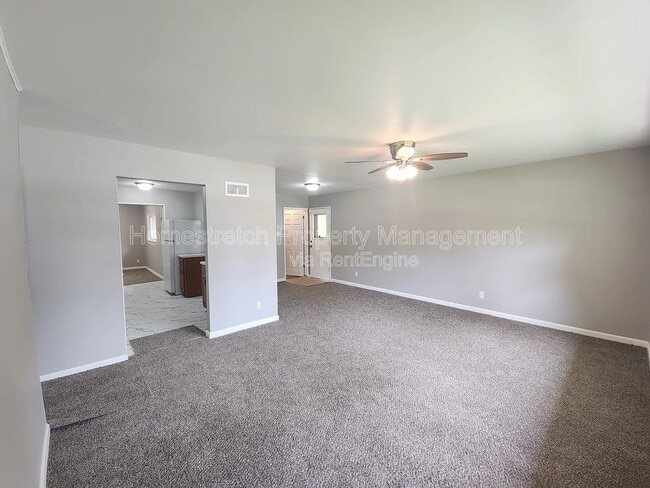 Building Photo - 8339 Buddie Dr