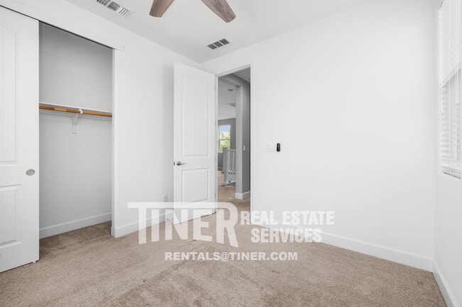 Building Photo - 4166 Hydo Lk Wy