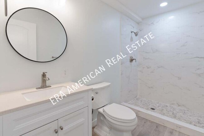 Building Photo - 228 Amberjack Dr