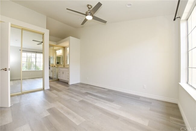 Building Photo - 50 Alicante Aisle