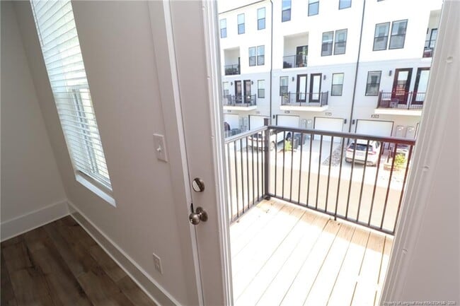 Building Photo - 110 Byrum St