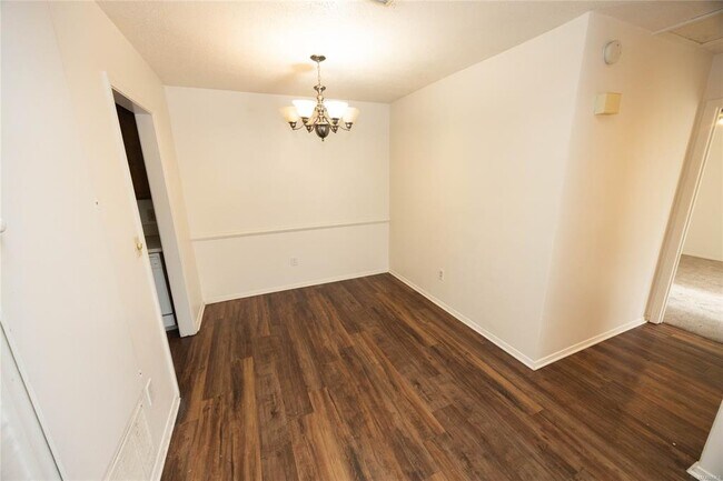 Building Photo - 4732 Retreat Rd