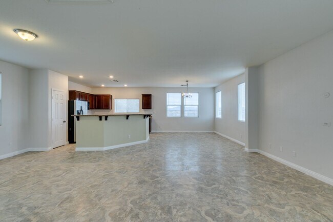 Building Photo - Beautiful Split-Level Home on Corner Lot with Pool and Spa!