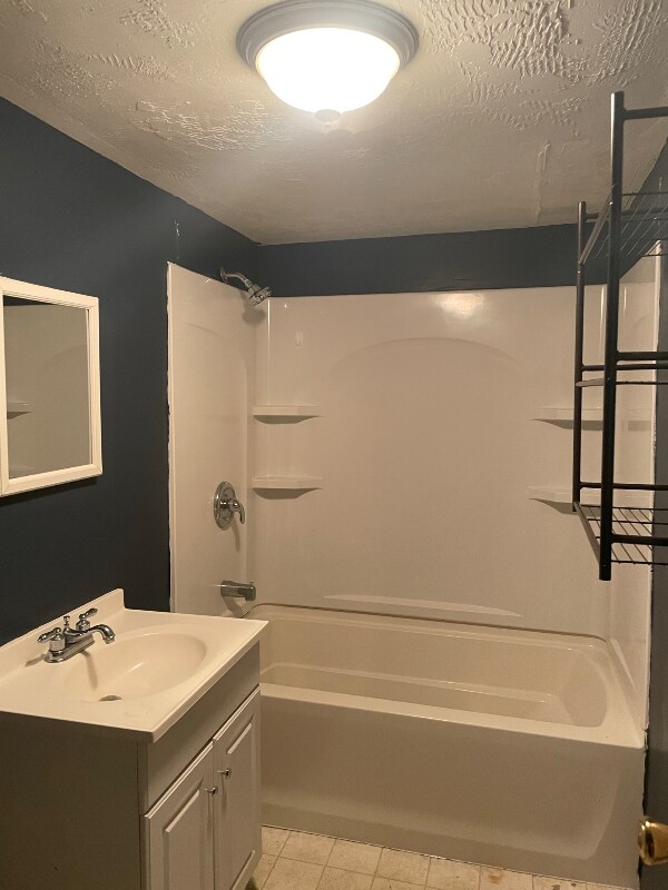 Building Photo - 1102 Van Meter Way