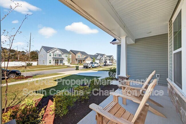 Building Photo - 102 Winding Grv Ln