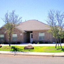 Building Photo - 4631 Bowie Dr