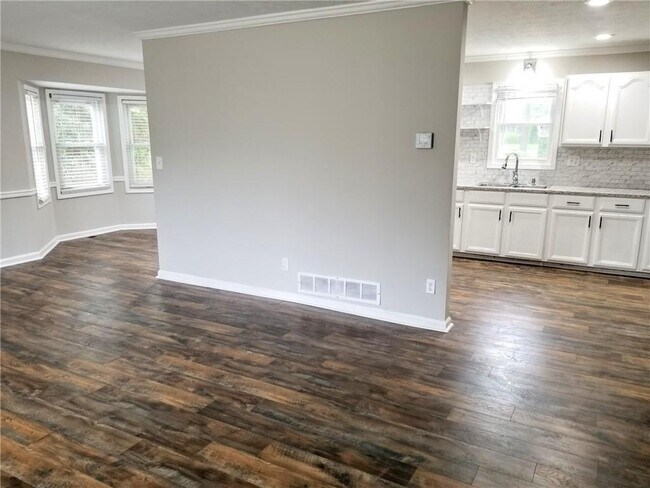 Building Photo - 3177 Pinto Dr