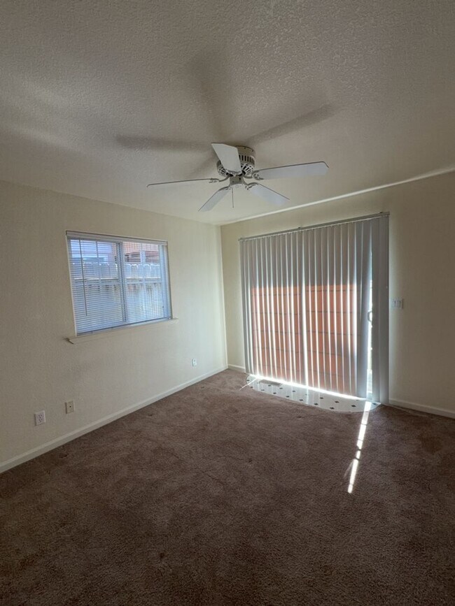 Building Photo - 3121 Matthew Ln