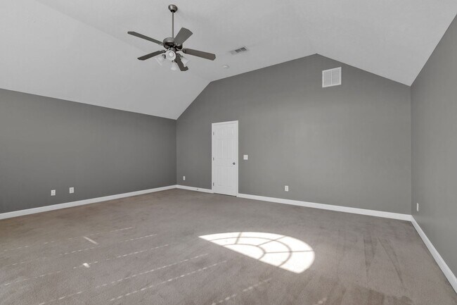 Building Photo - HUGE HOME IN CAIN RIDGE AT AN AMAZING PRIC...