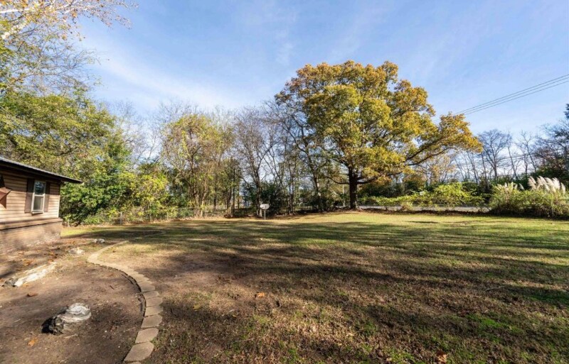 Building Photo - 3015 S Henderson Blvd