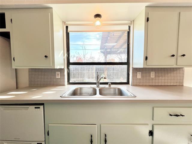 Building Photo - 1456 Sherrye Dr