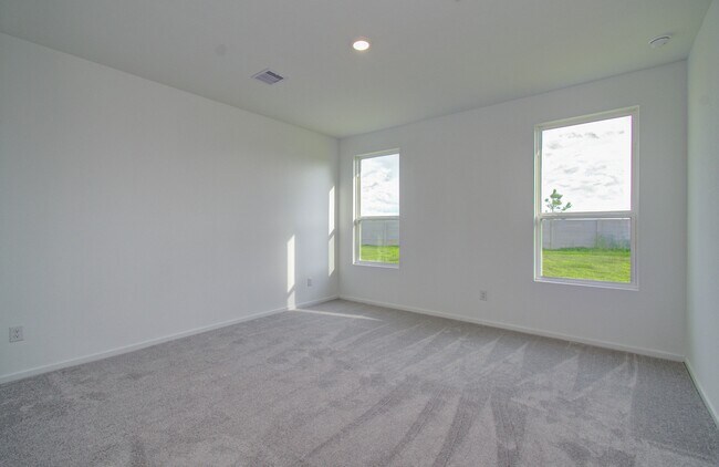 Building Photo - 26503 Foxtail Fern Dr