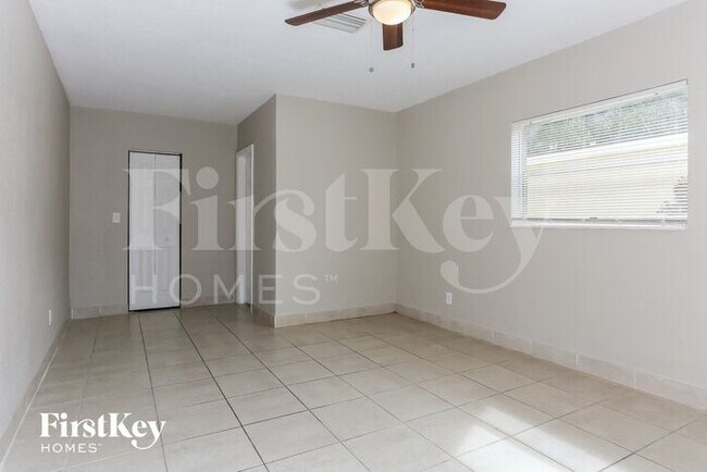 Building Photo - 1251 NW 56th Ave