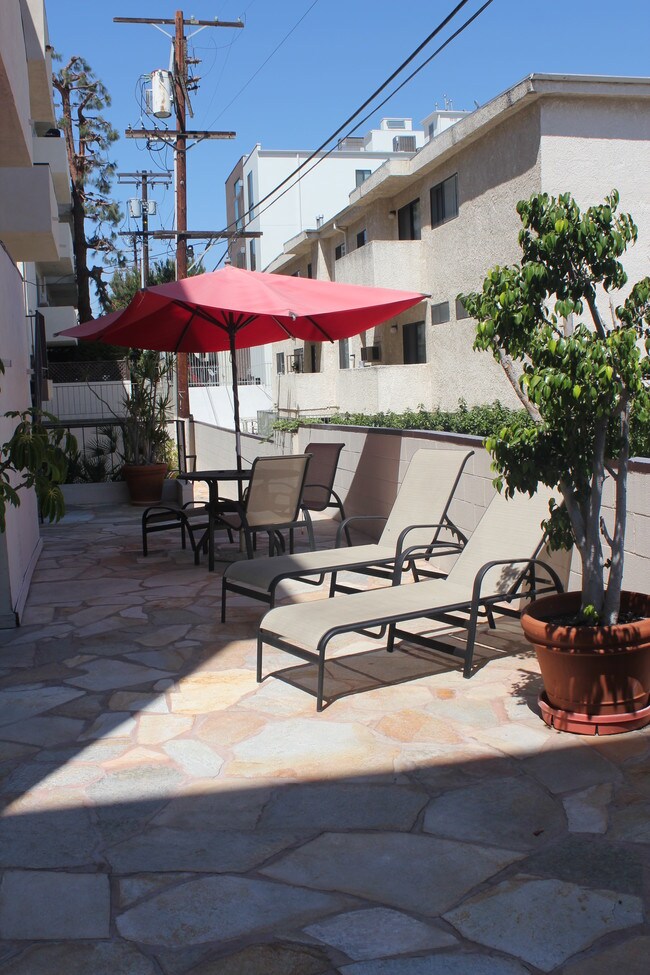 Patio Area - 11820 Mayfield Ave