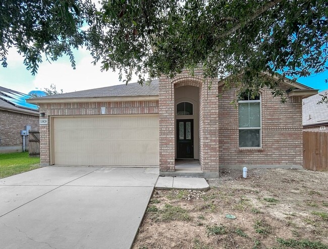Primary Photo - One-Story Home with Office in Bridlewood P...