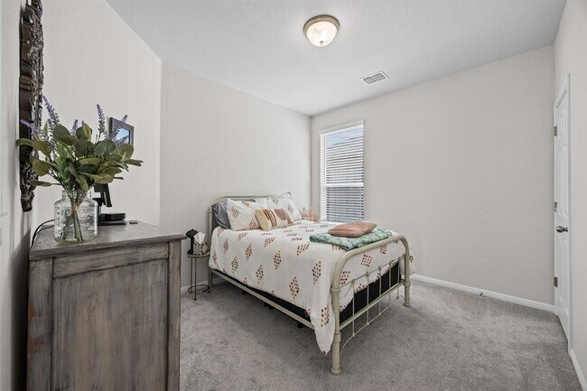 Building Photo - 9616 Dawn Pearl Dr