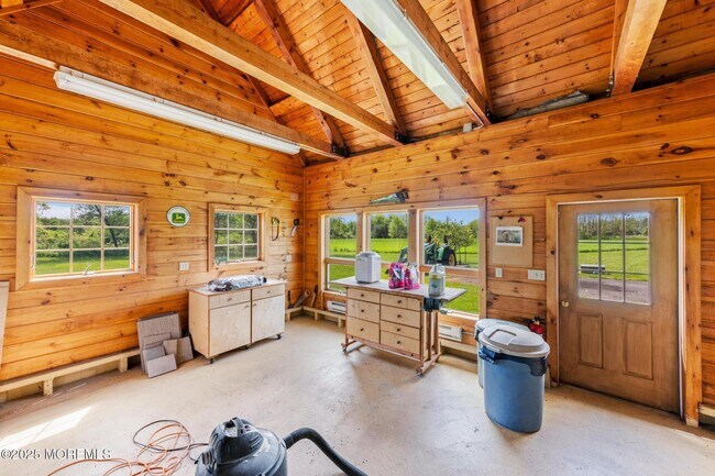 Building Photo - 13 Driftwood Ln