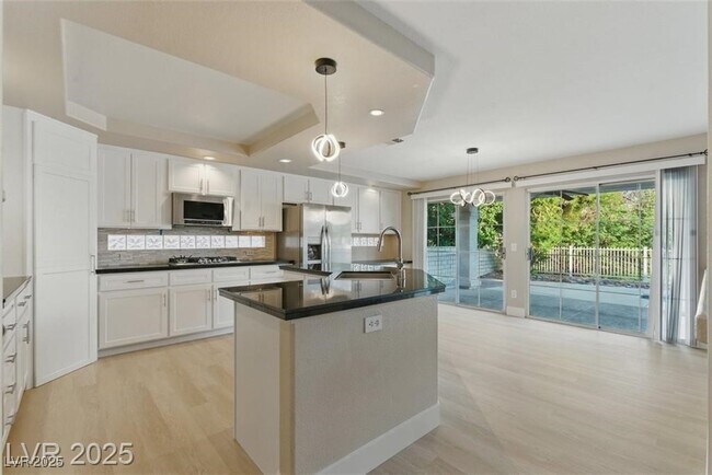 Building Photo - 2445 Antler Point Dr