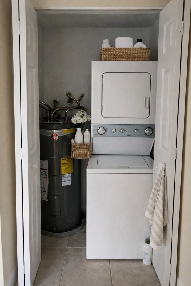 Building Photo - 3327 NW 101st Ave