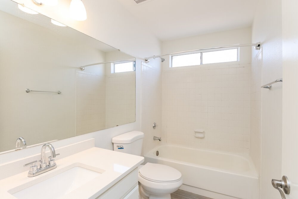 Building Photo - 8014 W Aster Dr