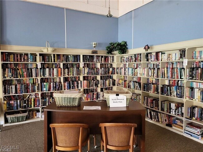 Building Photo - 6142 Whiskey Creek Dr