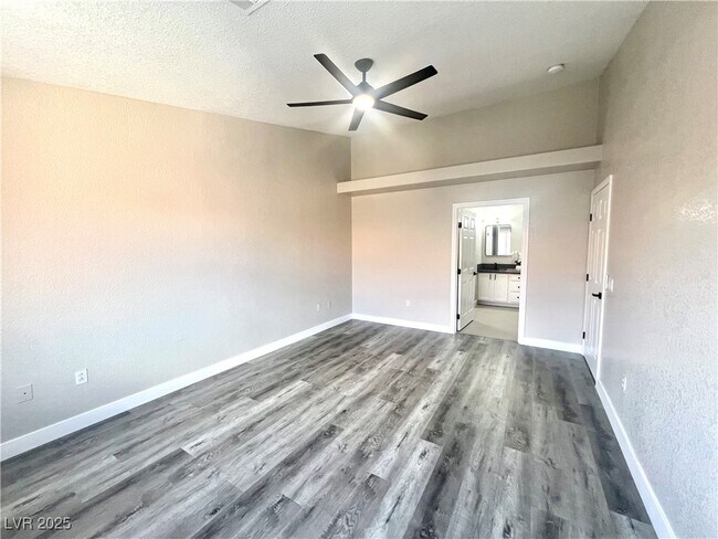 Building Photo - 3327 Erva St