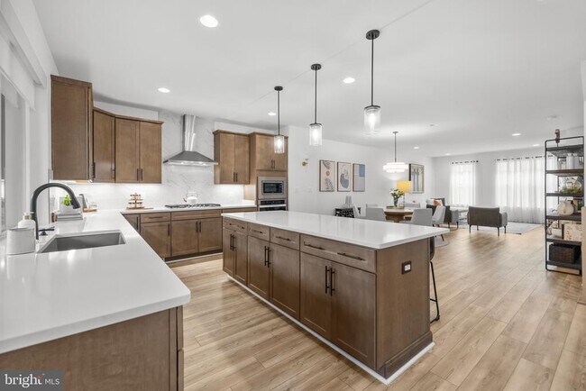 Building Photo - 42338 Nelsonville Ter