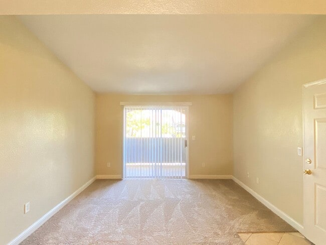 Building Photo - 5055 W Hacienda Ave