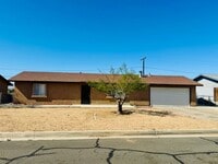 Building Photo - JUST REDUCED! Apple Valley Home in Sycamor...