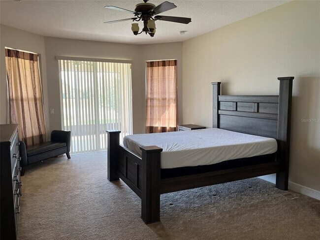 Building Photo - 3817 Golden Feather Way