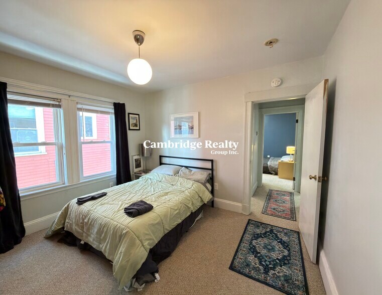 Building Photo - 20 Magnolia Ave