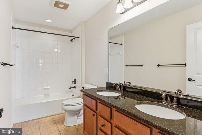 Building Photo - 15205 Orchard Farm Pl