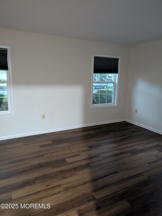 Building Photo - 110 Biscayne Ct