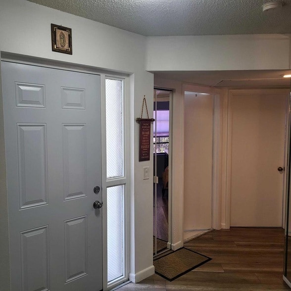 Building Photo - 5267 Europa Dr