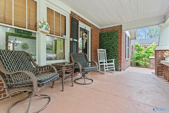 Building Photo - 603 Prospect Dr SE